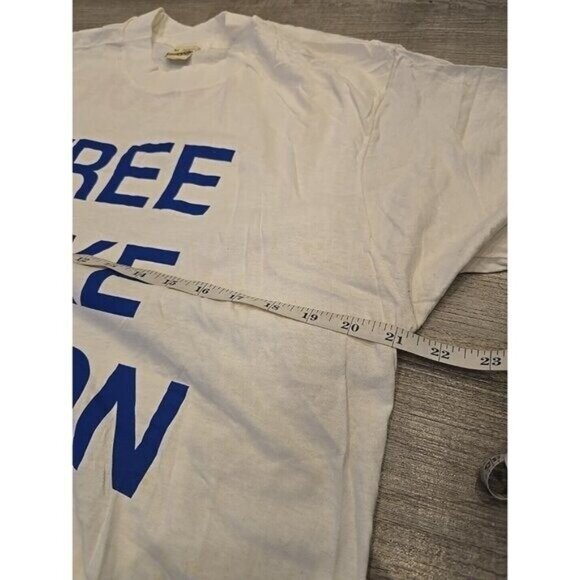 Free Mike Tyson T Shirt XL Is Innocent USA PHOTO DeadStock BOXING Single Stitch - Picture 13 of 15